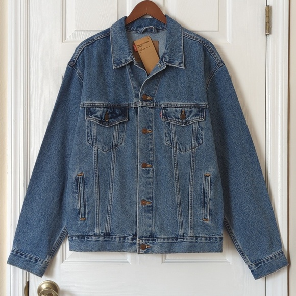 Levi's Other - Levi's 2001 Vintage Deadstock USA American Flag Graphic Relaxed Trucker Jacket L